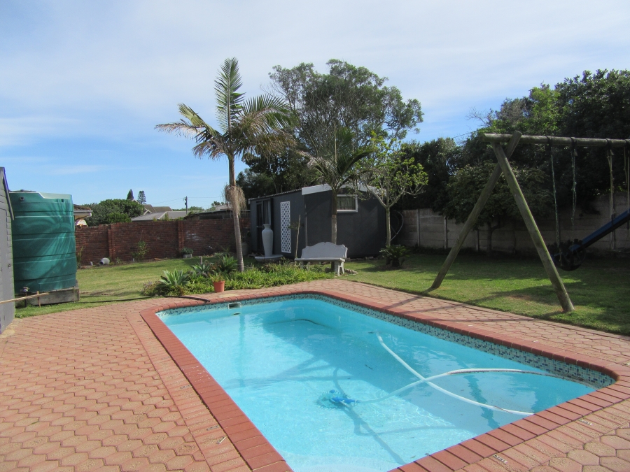 5 Bedroom Property for Sale in Fraaiuitsig Western Cape